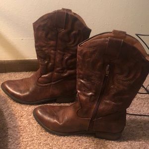Cowgirl boots faux leather
